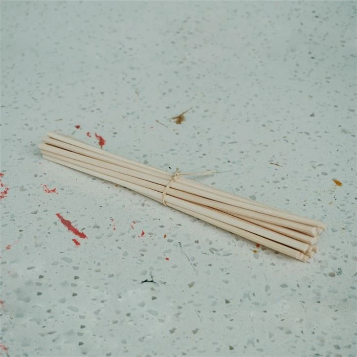 Tuoksuhajotustikut